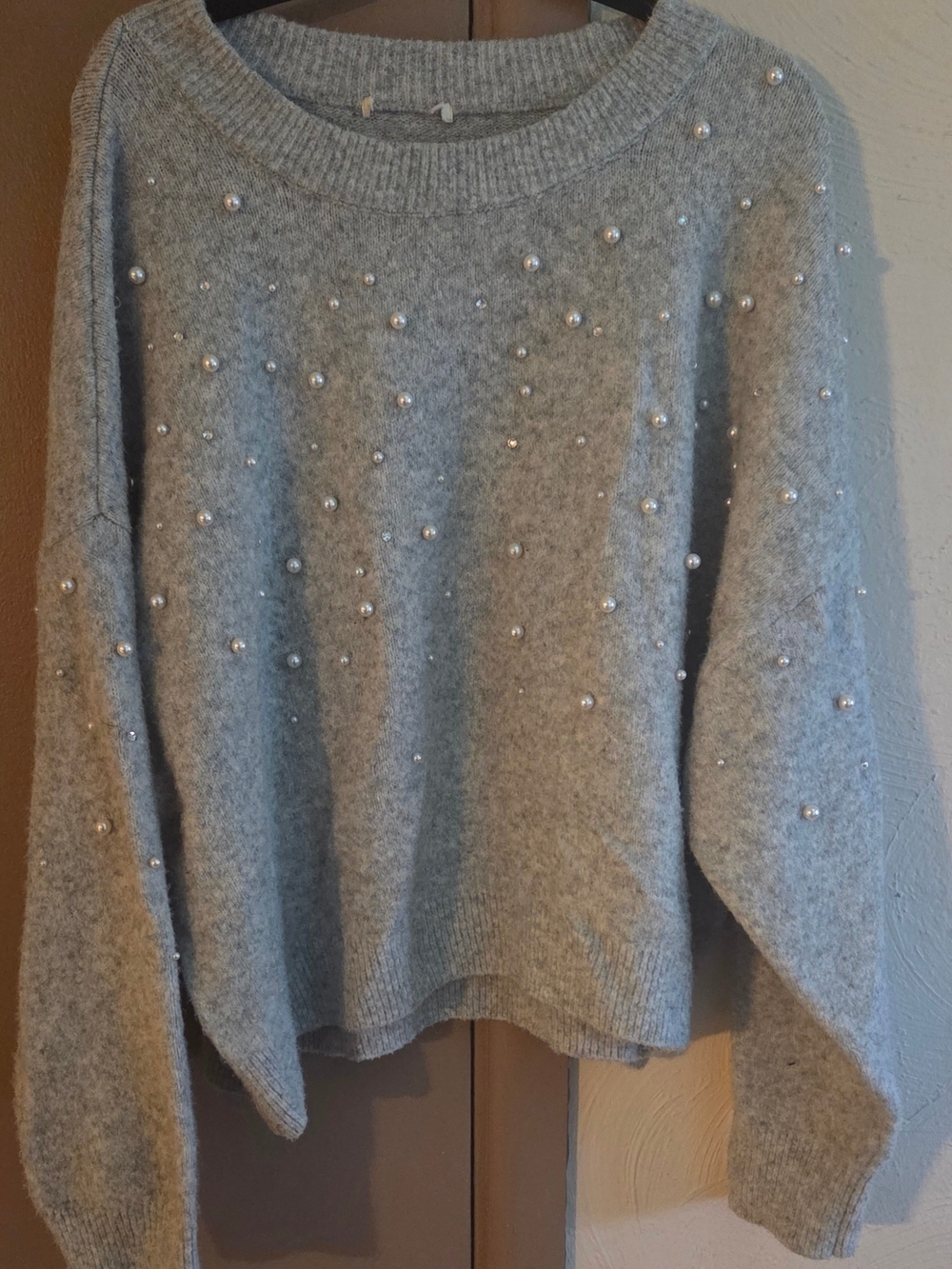 Pearl And Rhinestone Embellished Grey Women's Sweater XL